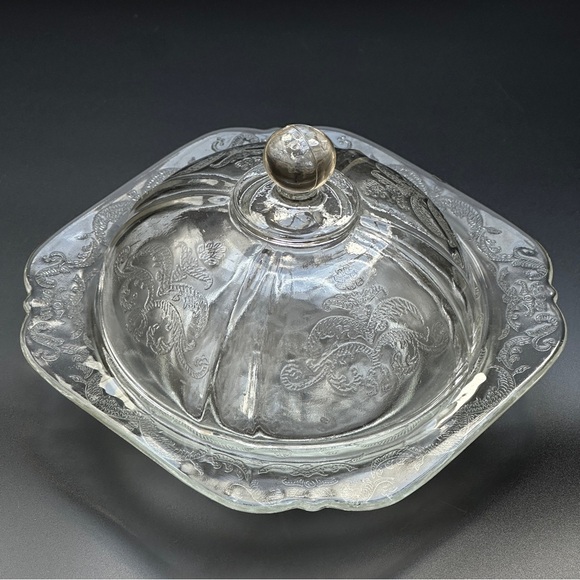 Vintage Clear Glass Madrid Pattern Butter Dish with Dome Lid - Picture 1 of 13